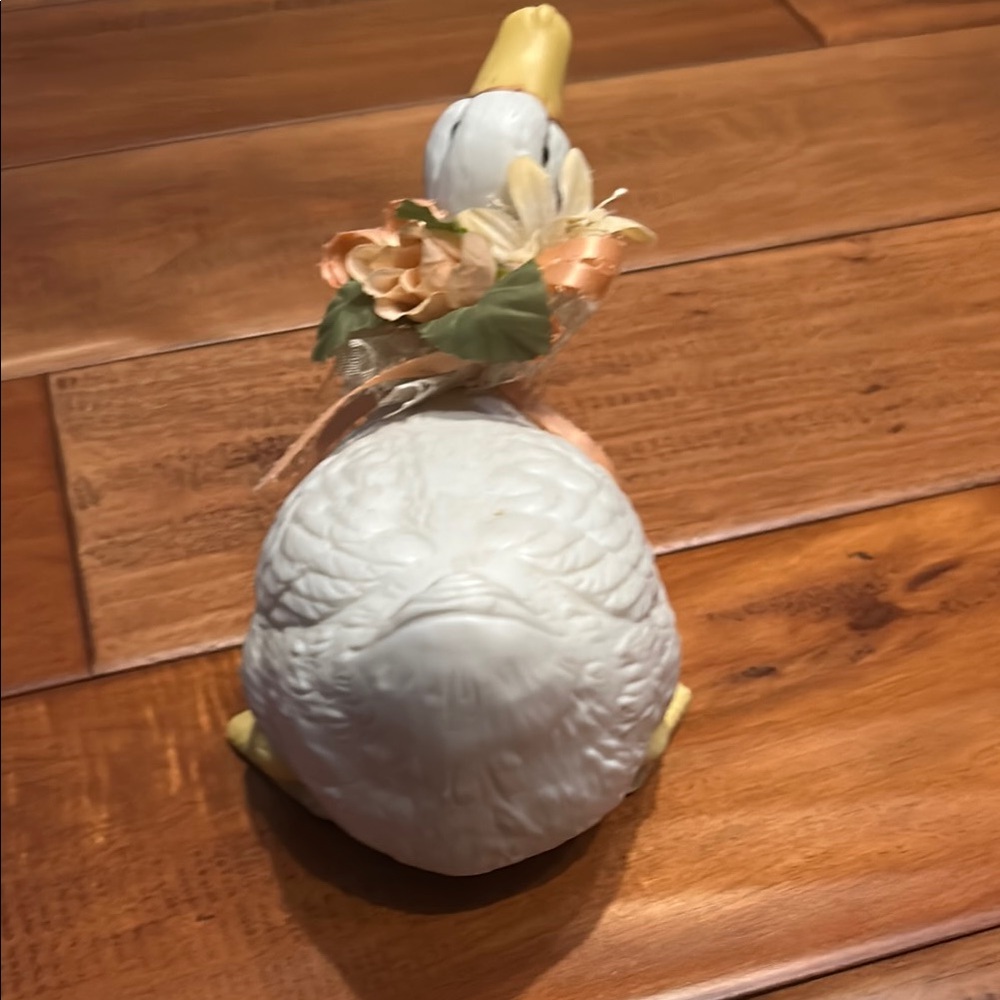 Porcelain Goose - Picture 3 of 4